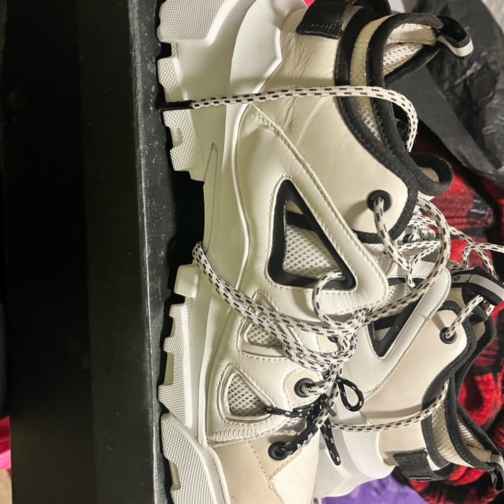 Alexander McQueen White and Black Sneakers